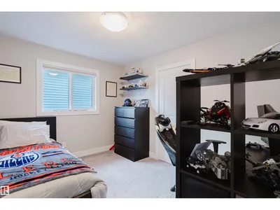 15820 15 AV SW photo 35