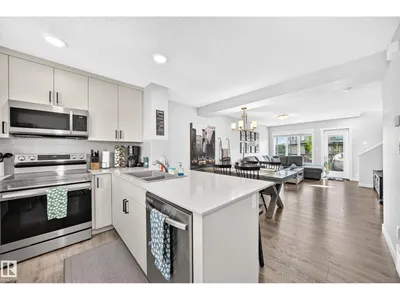 #95 1530 TAMARACK BV NW photo 7