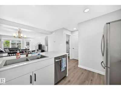 #95 1530 TAMARACK BV NW photo 9