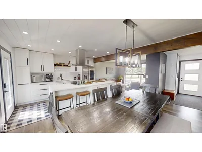 6115 95 AV NW photo 9