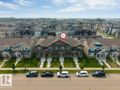 5315 22 AV SW photo 32