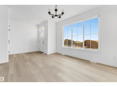 534 Ashgrove Circle photo 4