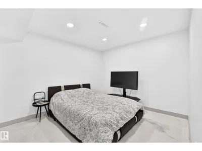 12035 168 AV NW photo 53