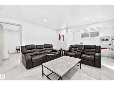 12035 168 AV NW photo 50