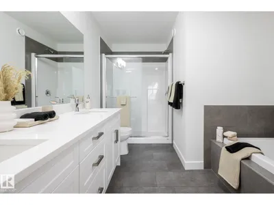 20823 40 AV NW photo 23