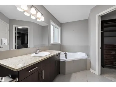 740 173 ST SW photo 38