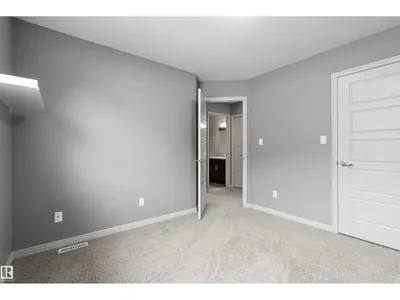 740 173 ST SW photo 44