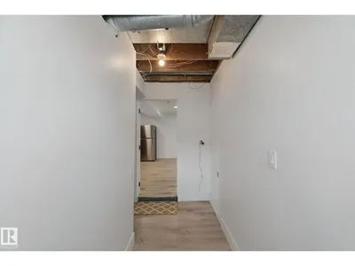 11914 124 ST NW photo 31