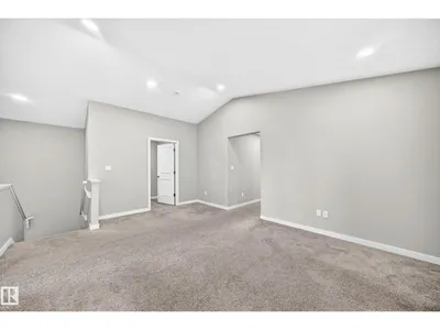 7056 182 AV NW photo 46