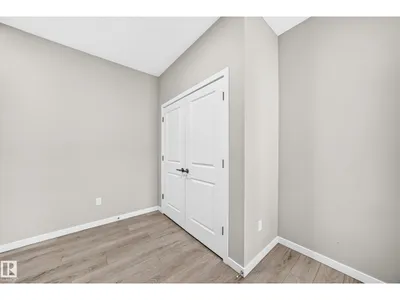 7056 182 AV NW photo 26