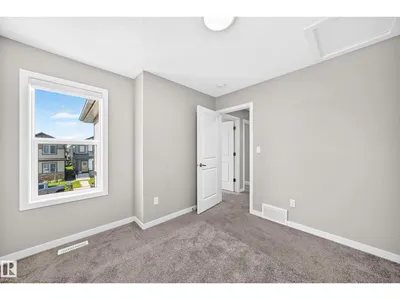 7056 182 AV NW photo 38