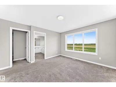 7056 182 AV NW photo 29
