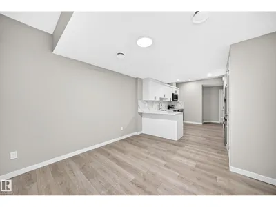 7056 182 AV NW photo 54