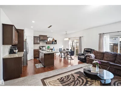 1523 36 AV NW photo 13