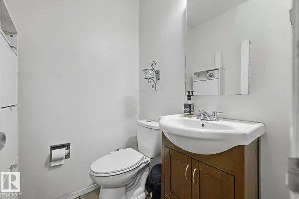 3216 138 AV NW photo 2