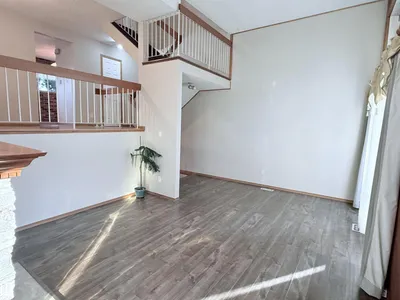 975 MILLBOURNE RD E NW photo 4