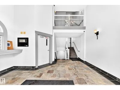 #303 10154 103 ST NW photo 34