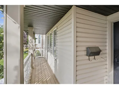2122 37 AV NW photo 38