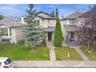 2122 37 AV NW photo 48