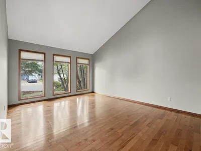 4140 147 ST NW photo 9