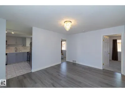 #37 3811 85 ST NW photo 24