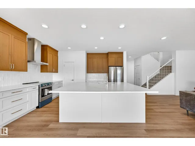 7091 KIVIAQ CR SW, Edmonton