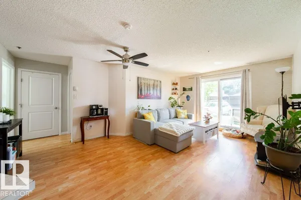 #118 2305 35A AV NW photo 3