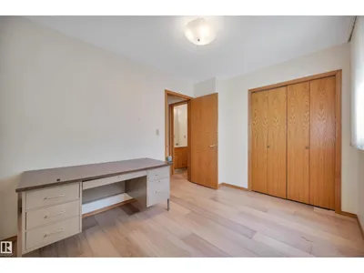 10155 74 ST NW photo 24