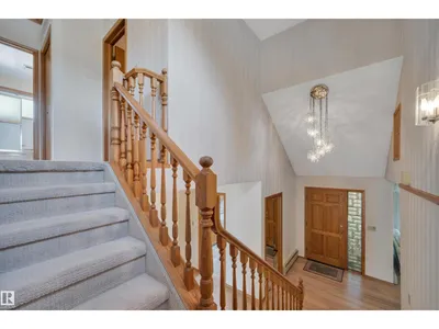10155 74 ST NW photo 27