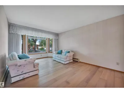 10155 74 ST NW photo 6