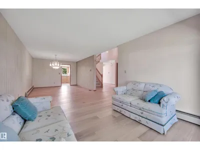 10155 74 ST NW photo 8
