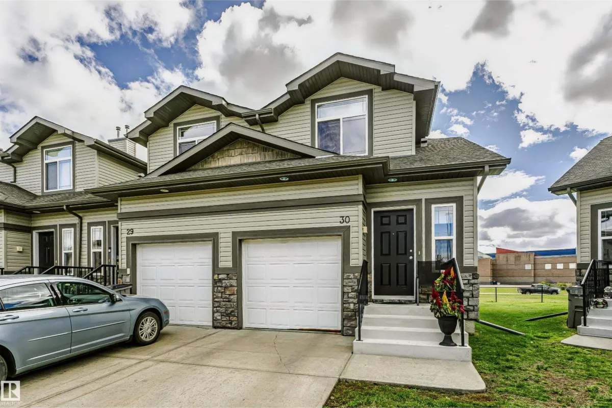 #30 9511 102 AV exterior
