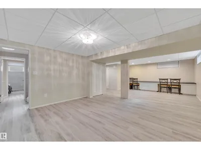 5003 143 ST NW photo 34