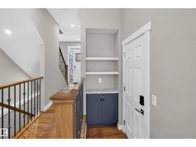 20107 15 AV NW photo 4