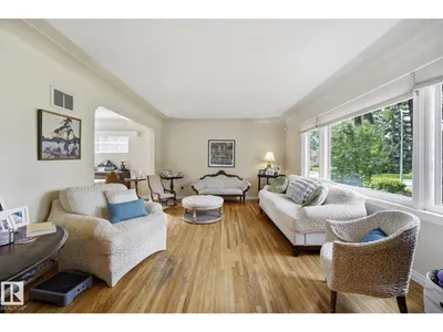 9107 118 ST NW photo 10