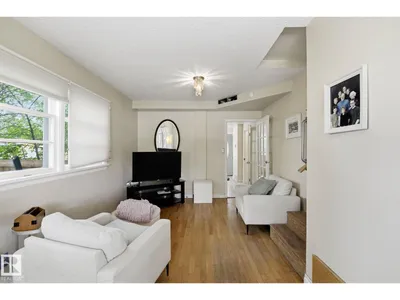 9107 118 ST NW photo 14