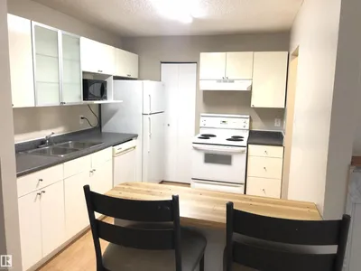 #68 1503 MILL WOODS RD E NW photo 6