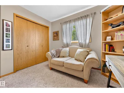 8329 171A AV NW photo 27