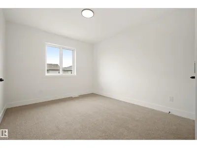 8529 223A ST NW photo 21