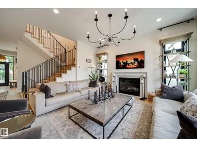 10228 130 ST NW photo 14