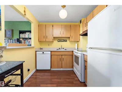 #1704 9916 113 ST NW photo 7