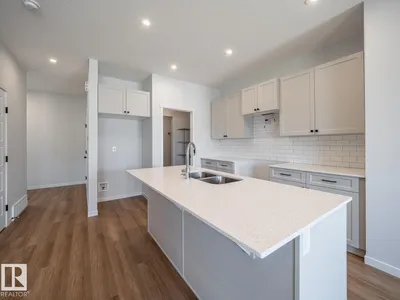 9328 230 ST NW photo 11