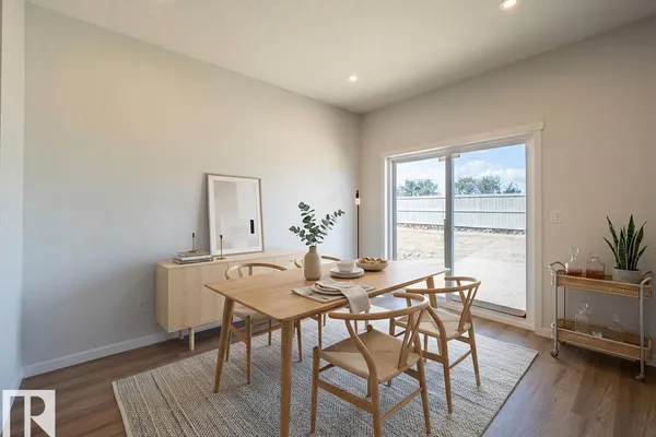 9328 230 ST NW photo 3