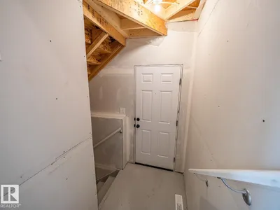 9328 230 ST NW photo 39
