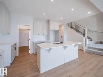 8921 223A ST NW photo 13