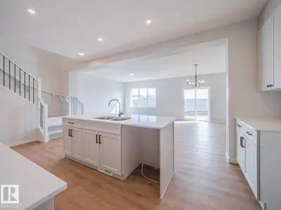8921 223A ST NW photo 14