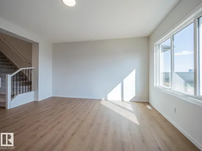 8921 223A ST NW photo 23