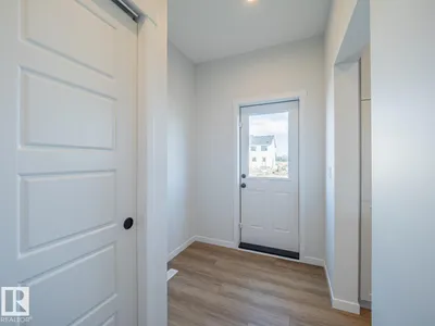 19612 30 AV NW photo 19