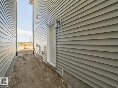 19612 30 AV NW photo 36