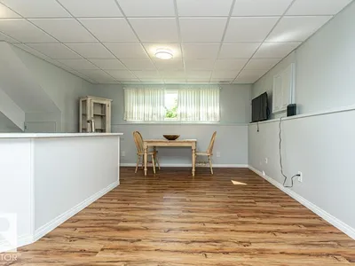 5924 11 AV NW photo 26